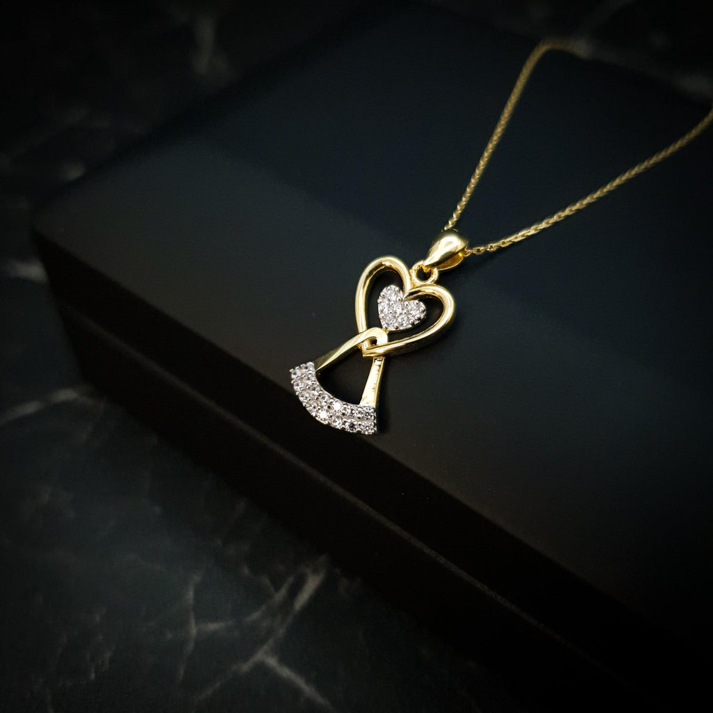 18K Gold Angel Heart Necklace: Delicate Charm Pendant