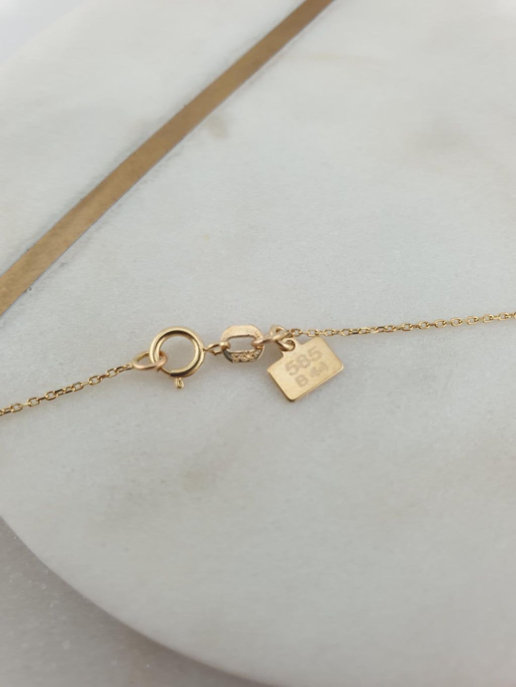14K Gold Diamond Heart Necklace: Delicate Charm Pendant
