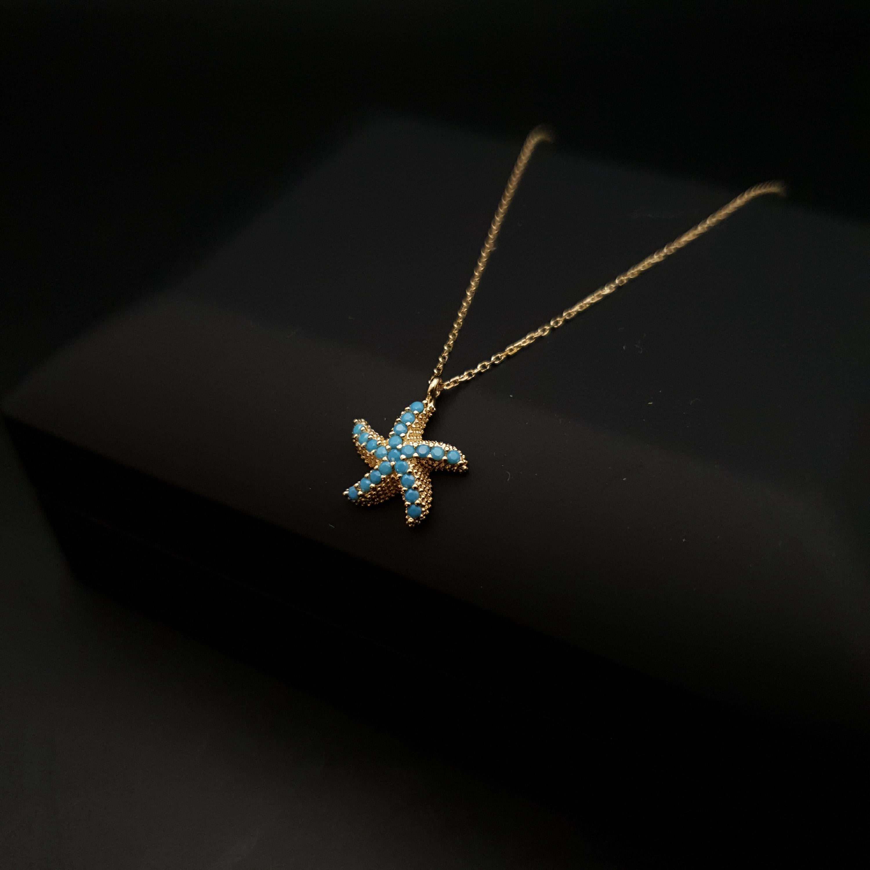 18K Gold Starfish Necklace: Turquoise Beach Design