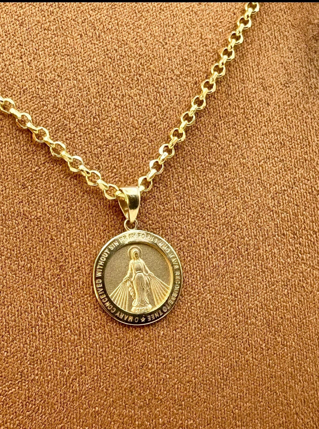 14K Gold Miraculous Medal Necklace, Virgin Mary Pendant, Minimalist Religious Jewelry, Catholic Gift.