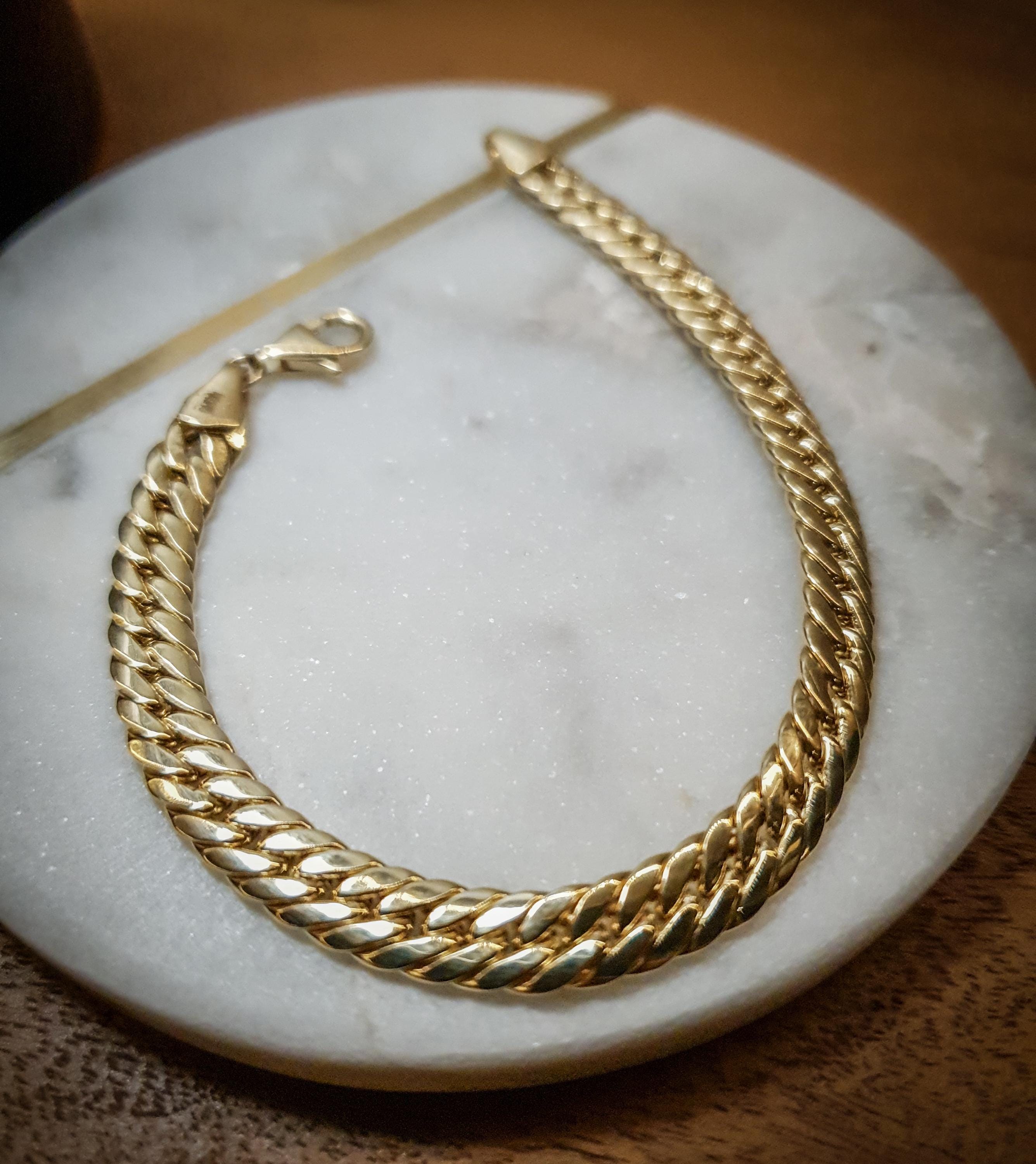 18K Gold Curb Chain Bracelet, 8 inch length and 4mm thickness,