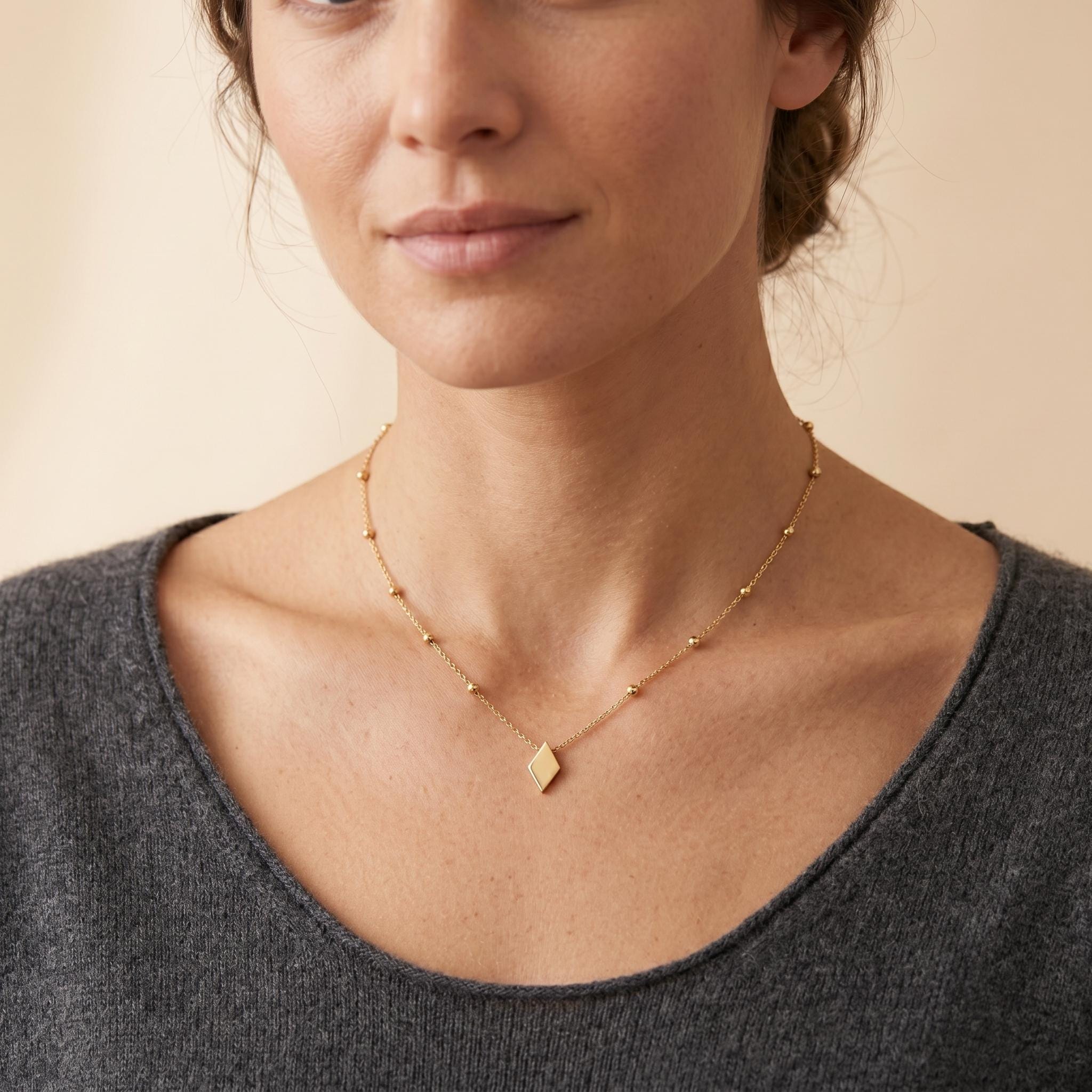 18K Gold Kite Necklace: Minimalist Geometric Pendant