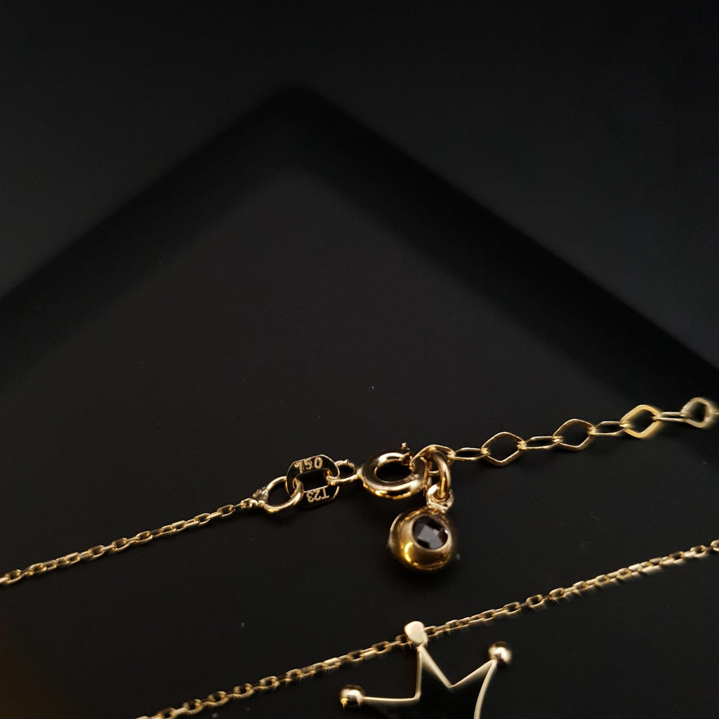 18K Gold Diamond Star Crown Necklace: King Star Pendant