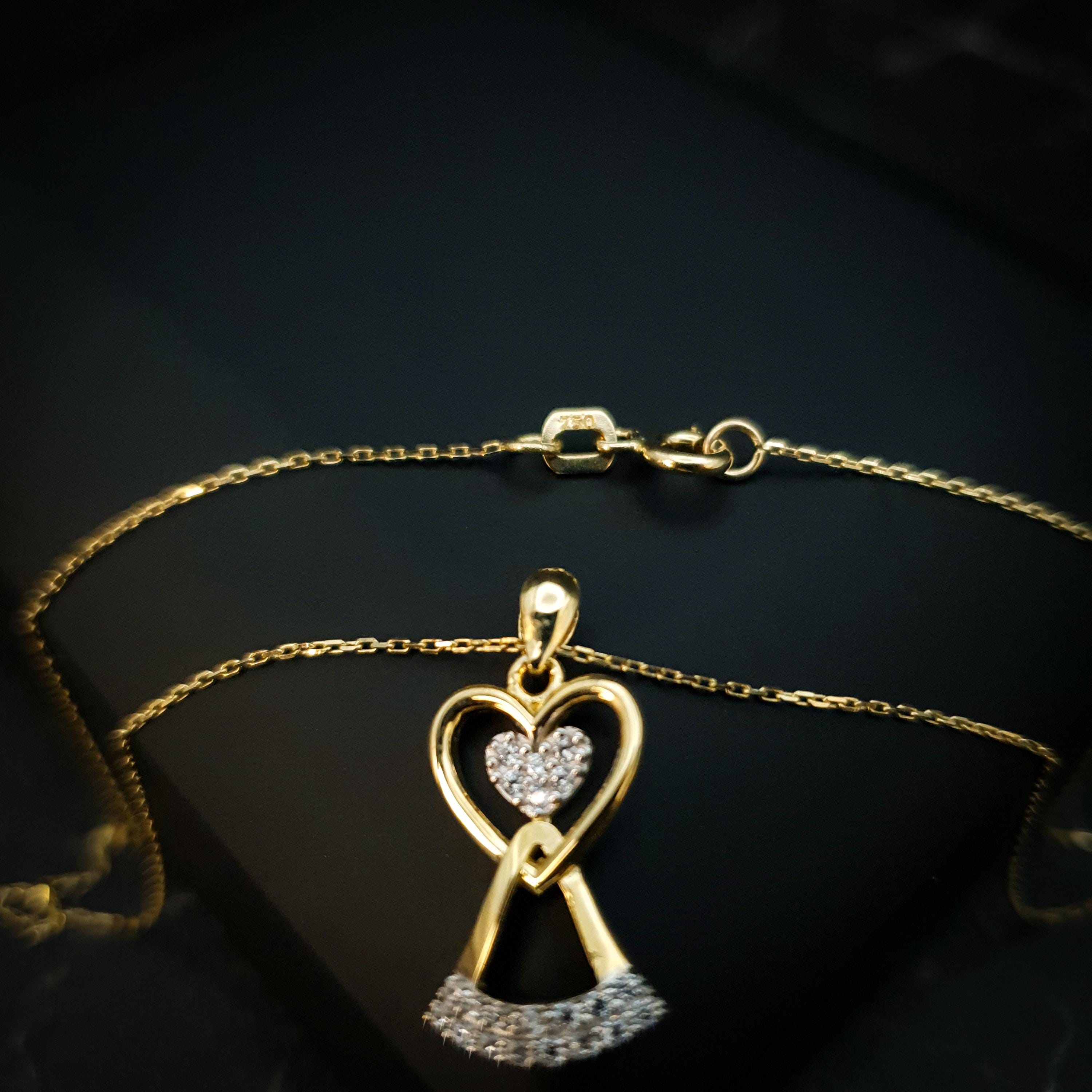 18K Gold Angel Heart Necklace: Delicate Charm Pendant