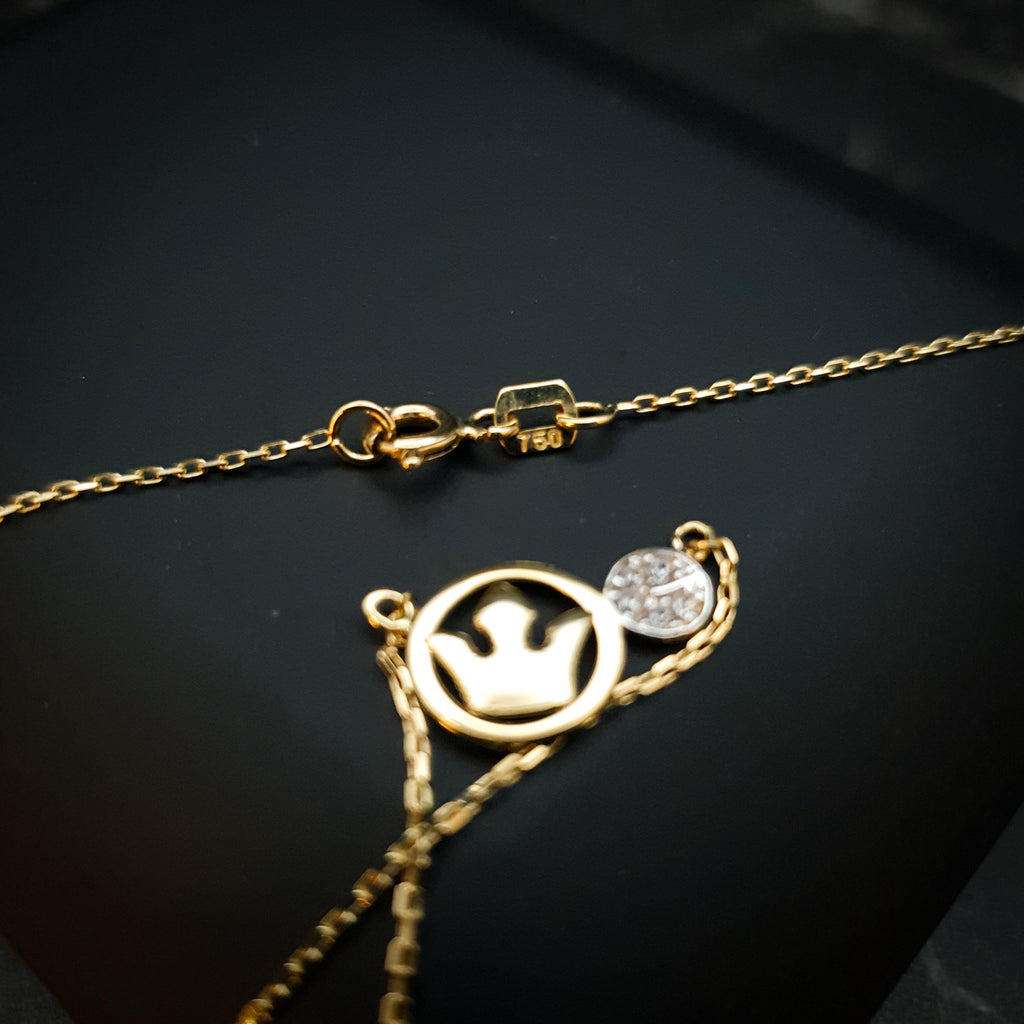 18K Gold Crown Necklace: Delicate Charm Pendant