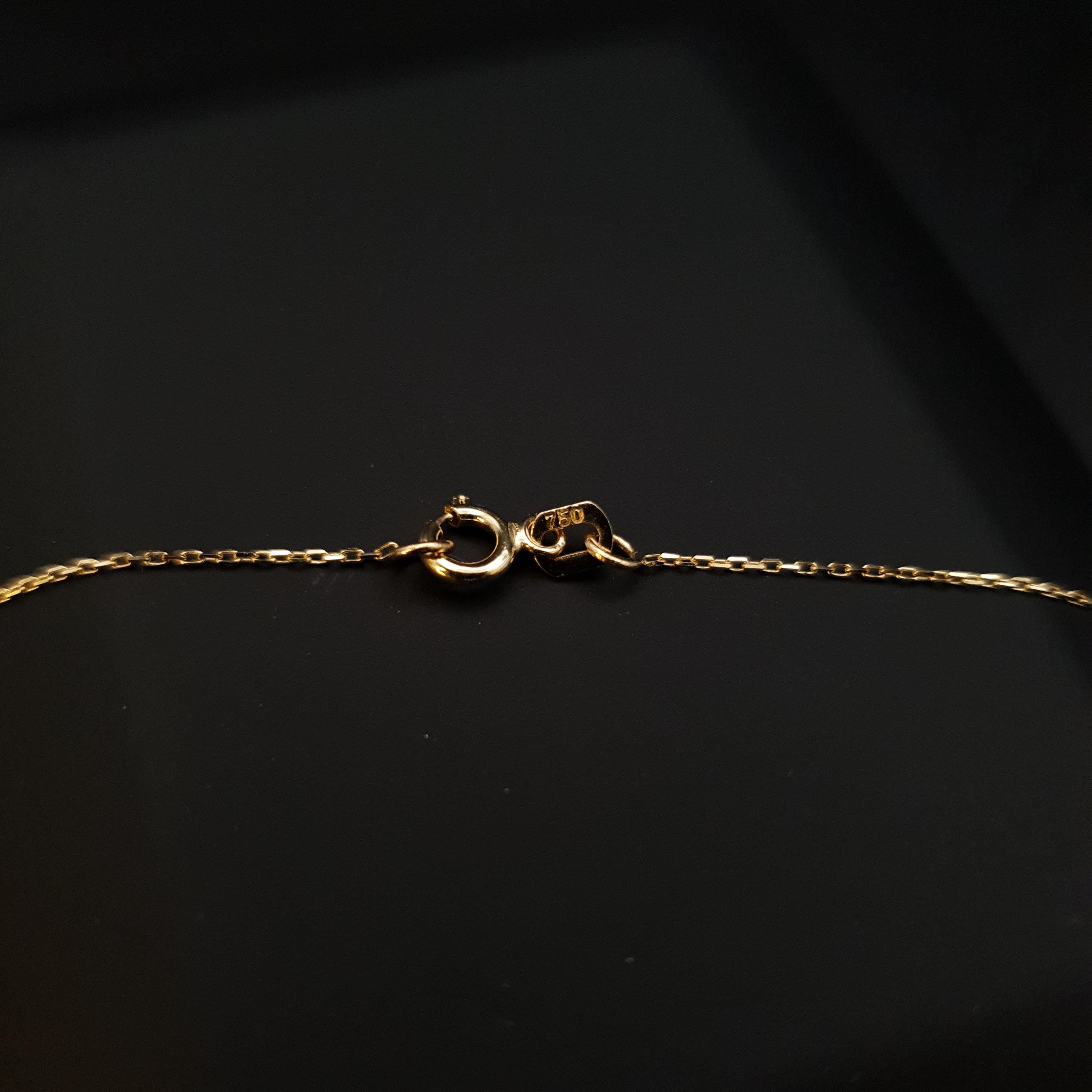 18K Gold Snowflake Pendant Necklace: Delicate Charm, 18 inch