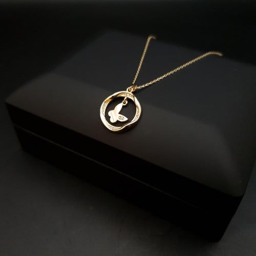 14K Gold Butterfly Circle Pendant Necklace