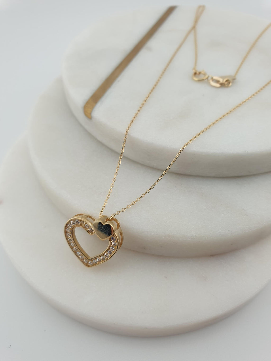 14K Gold Diamond Heart Necklace: Delicate Charm Pendant