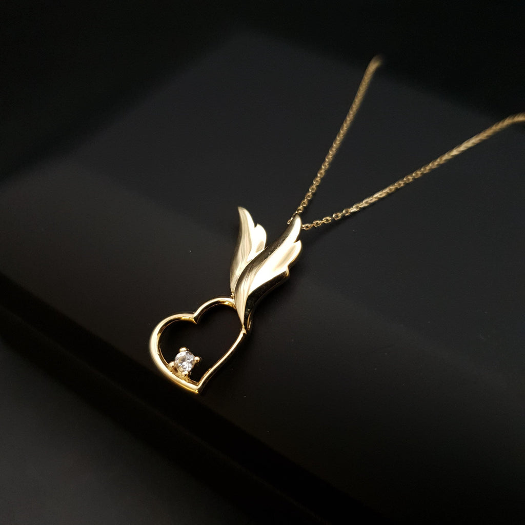 18K Gold Winged Heart Necklace with Diamond
