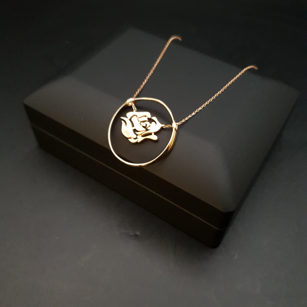 18K Gold Rose Flower Pendant Necklace - 17 Inch