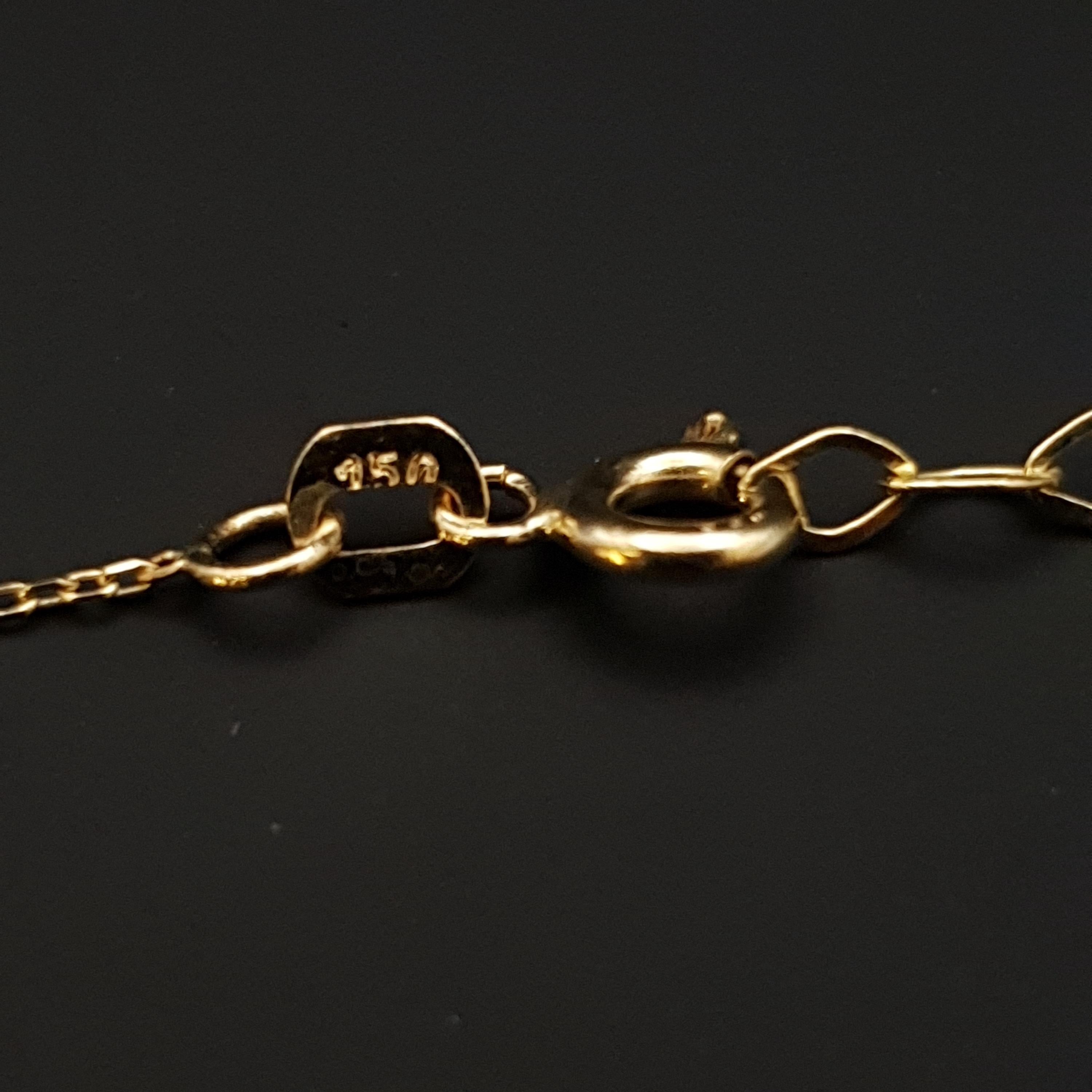 18K Gold Diamond Butterfly Necklace: Delicate Charm Pendant