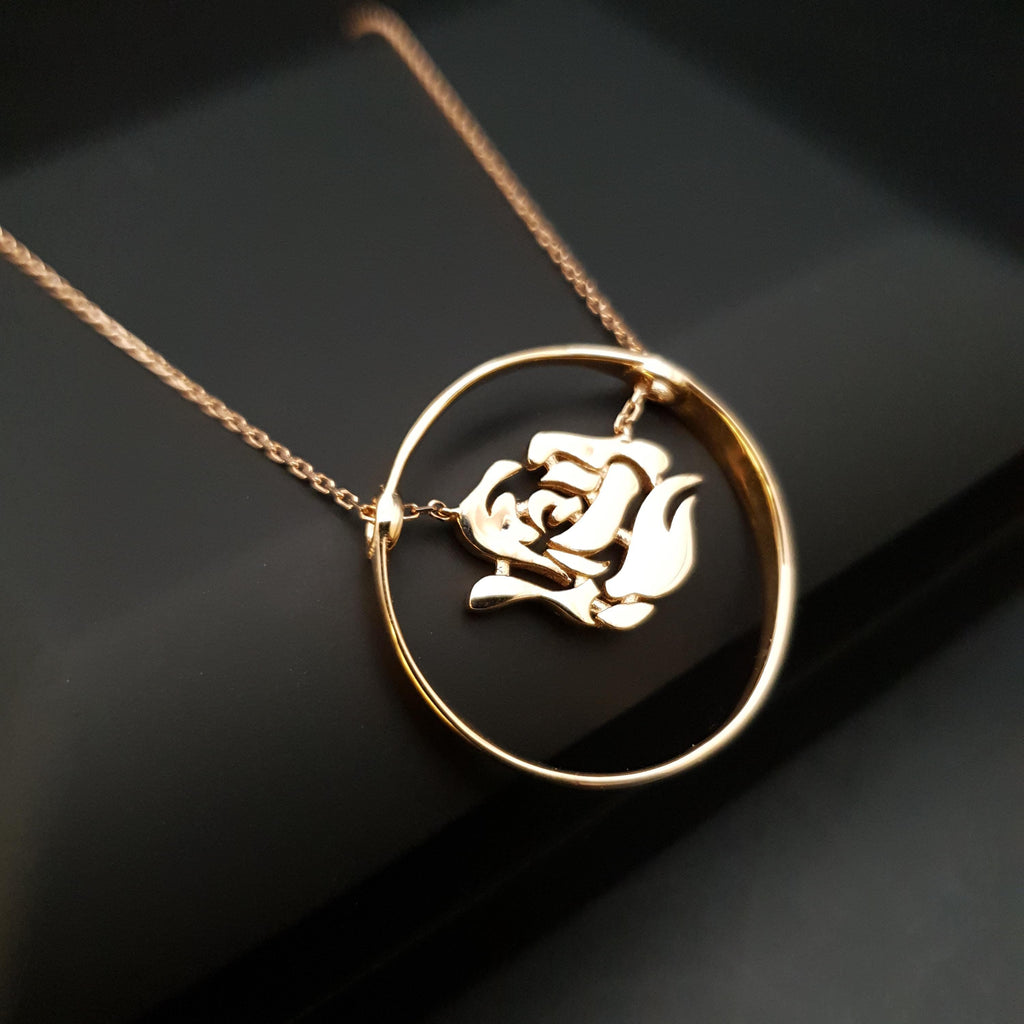 18K Gold Rose Flower Pendant Necklace - 17 Inch