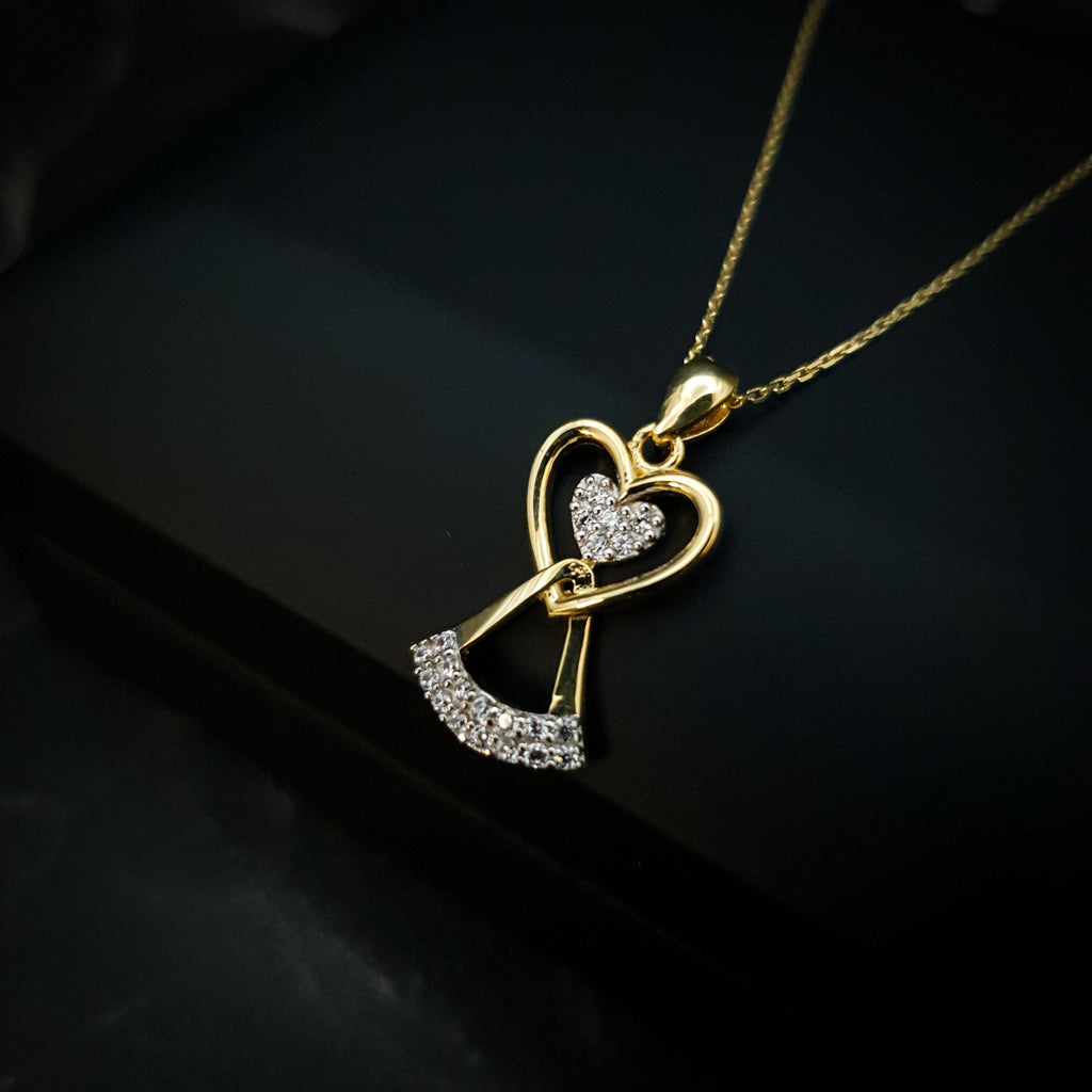 18K Gold Angel Heart Necklace: Delicate Charm Pendant
