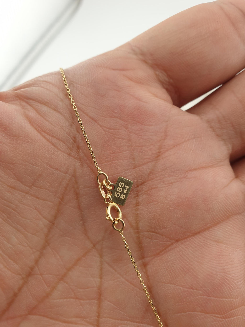 14K Gold Diamond Heart Necklace: Delicate Charm Pendant