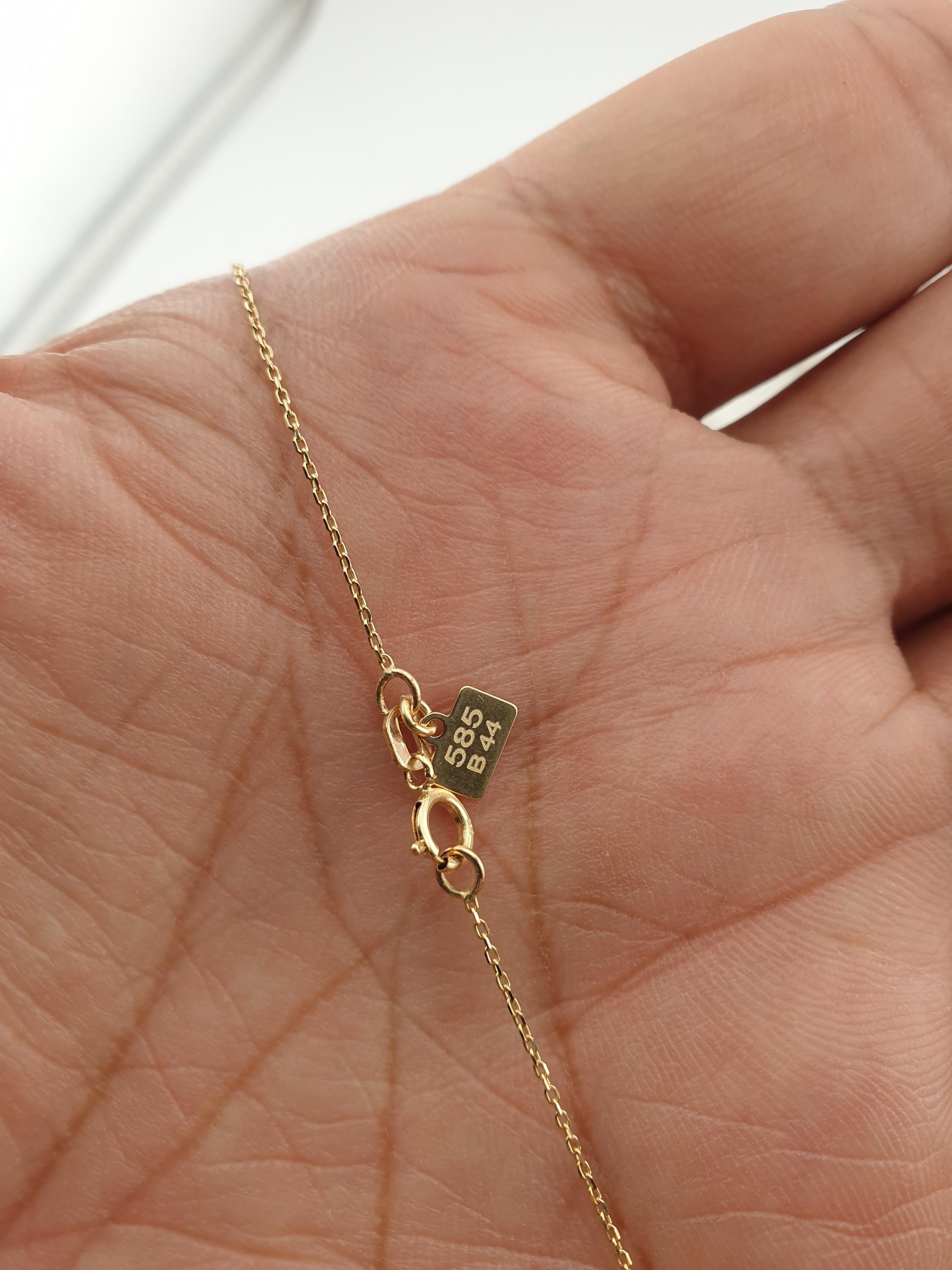 14K Gold Diamond Heart Necklace: Delicate Charm Pendant