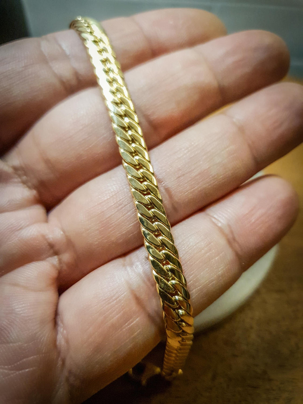 18K Gold Curb Chain Bracelet, 8 inch length and 4mm thickness,