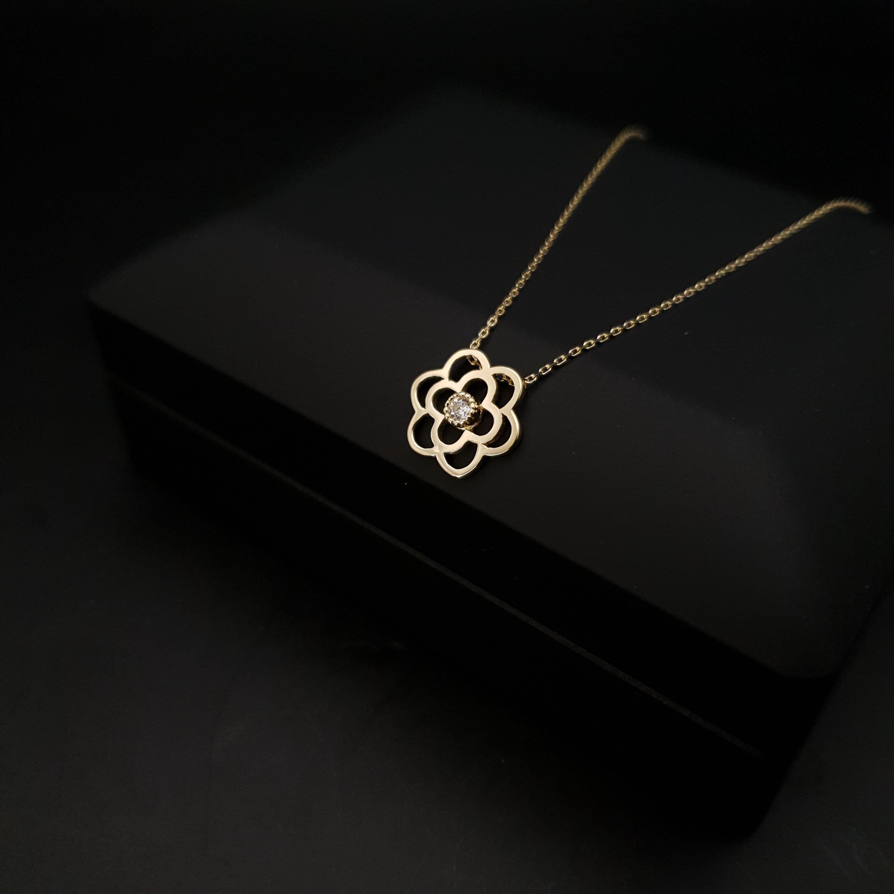 14K Gold Rose Flower Necklace: Floral Pendant, Delicate Jewelry
