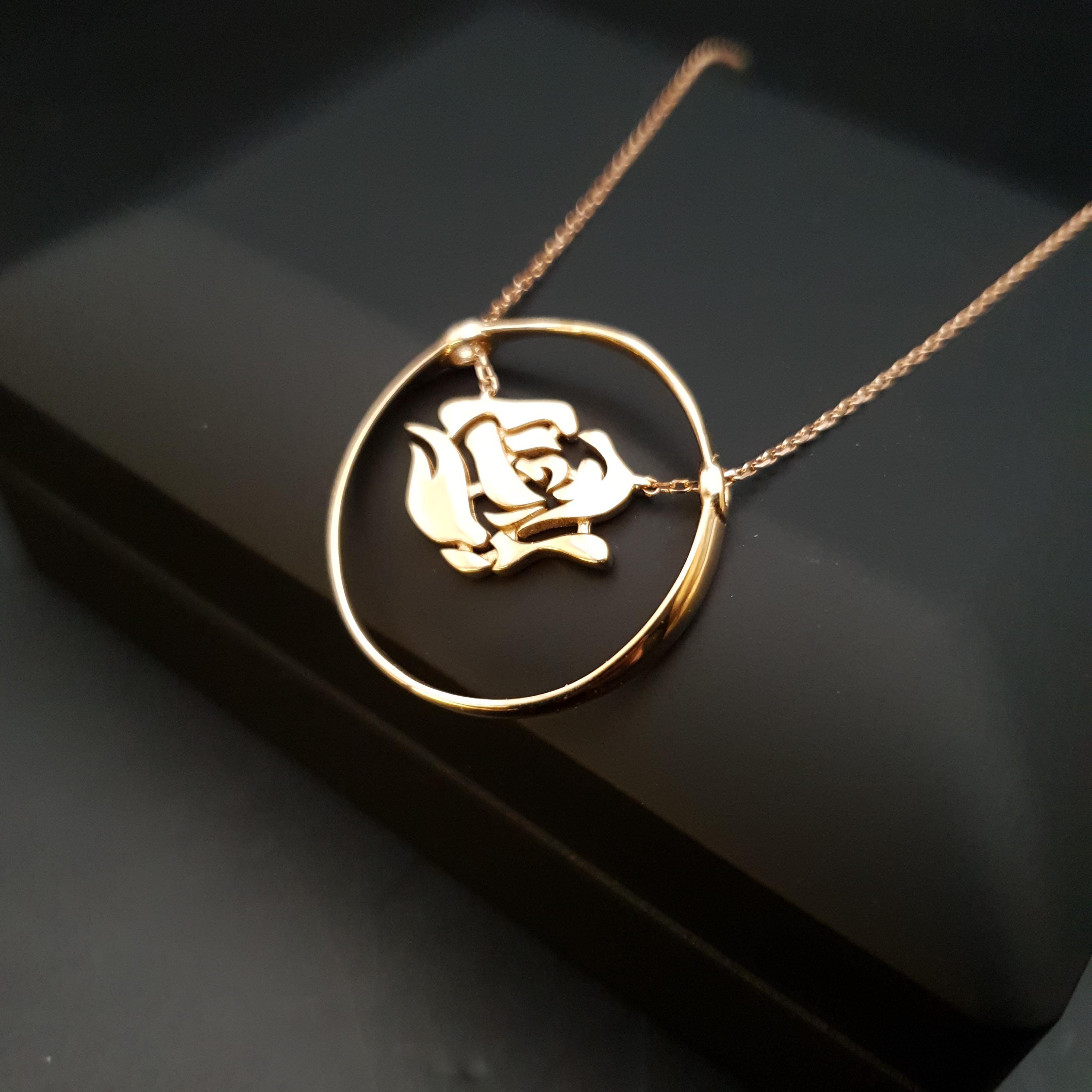 18K Gold Rose Flower Pendant Necklace - 17 Inch