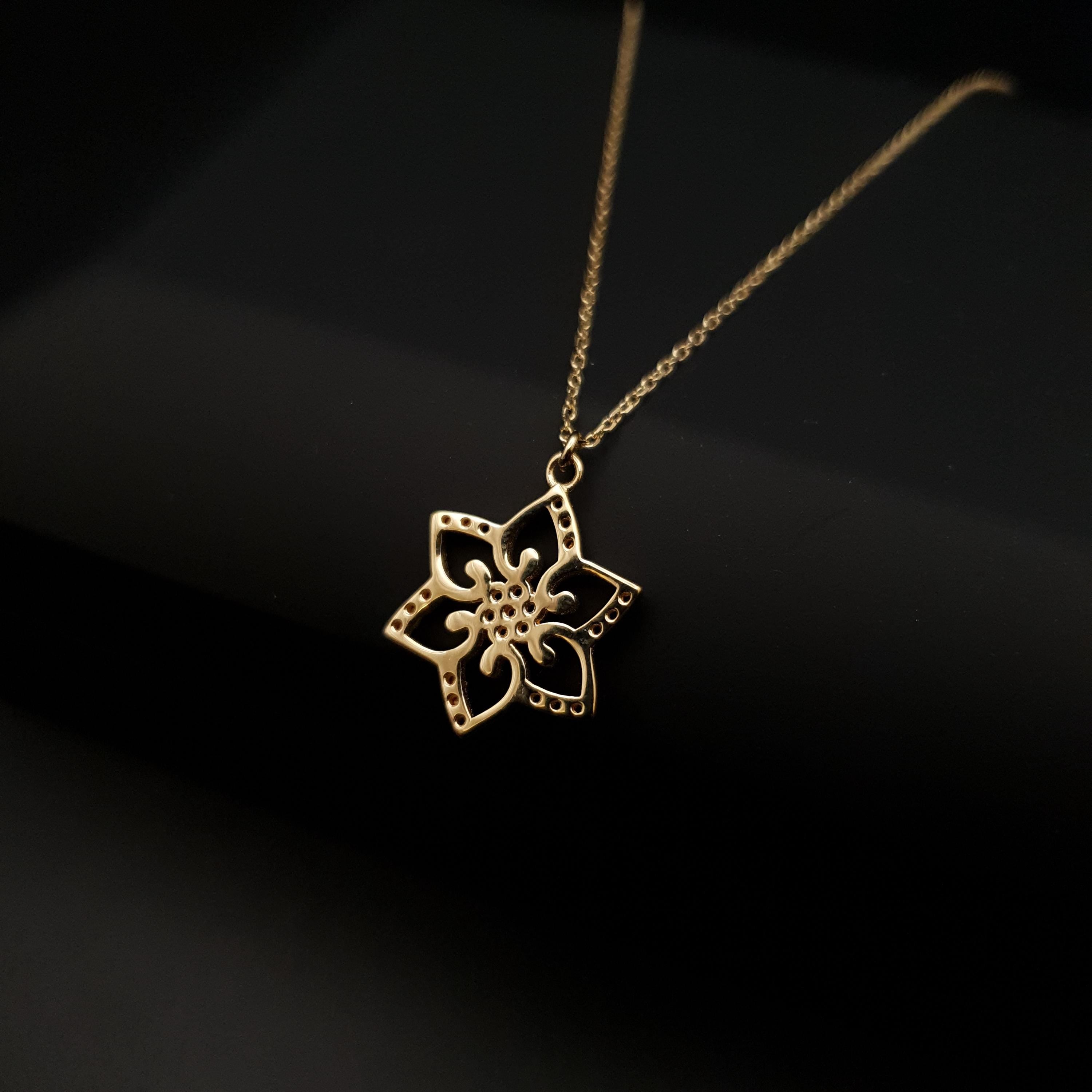 18K Gold Floral Pendant Necklace: Dark Blue Cubic Zirconia