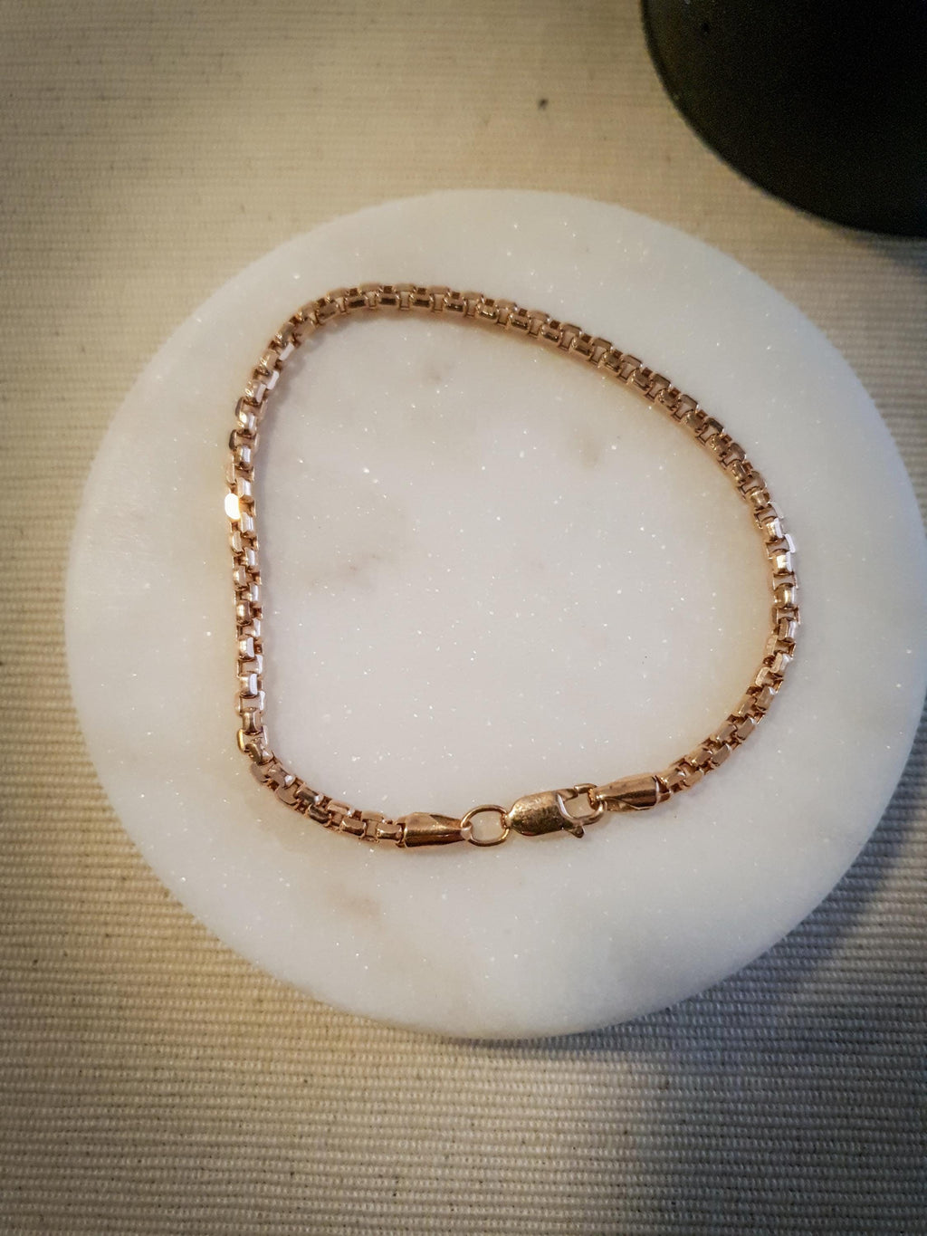 14K Gold Rose Bracelet, 8 inch length and 4mm thickness,