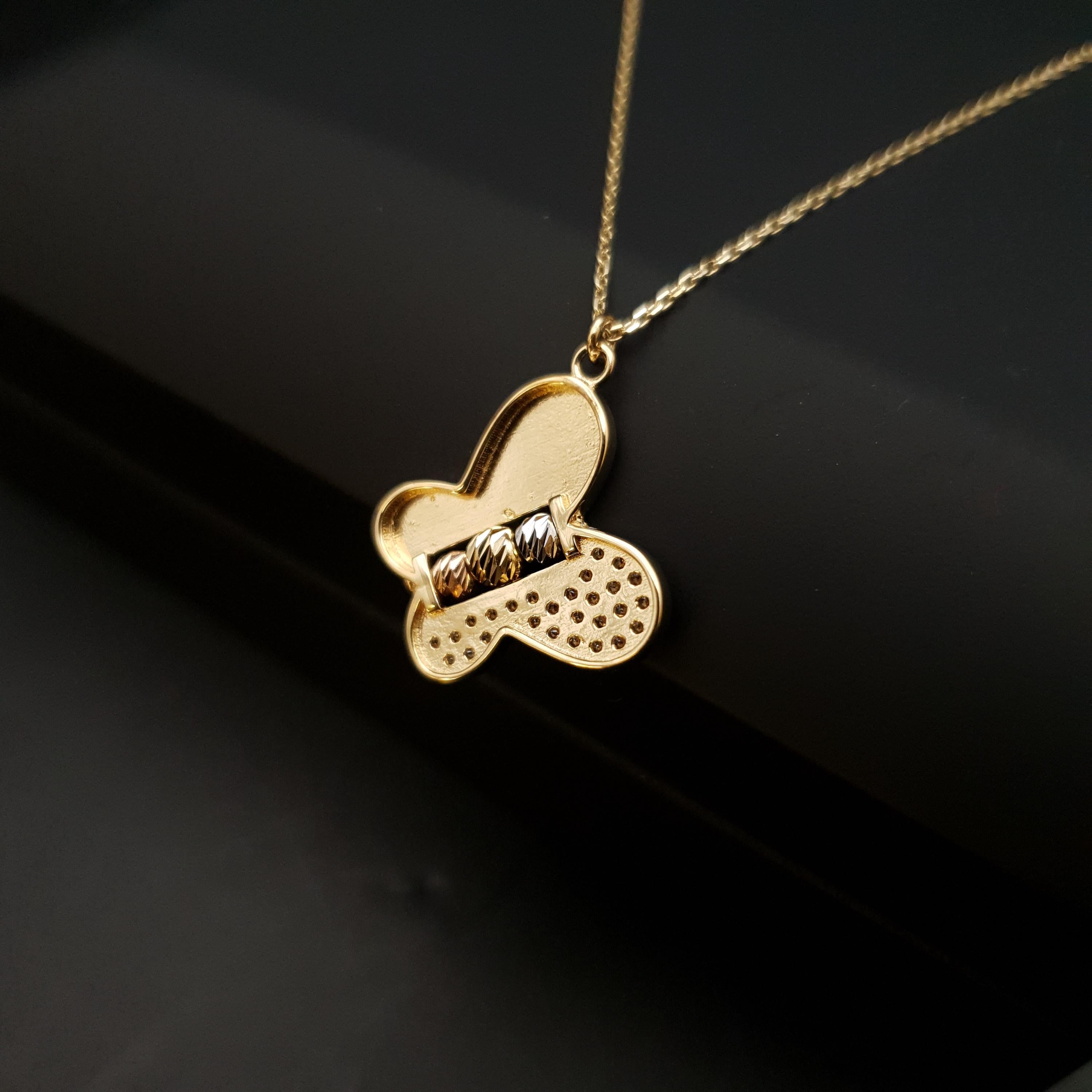 18K Gold Diamond Butterfly Necklace: Delicate Charm Pendant