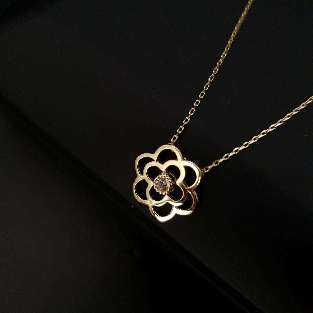 14K Gold Rose Flower Necklace: Floral Pendant, Delicate Jewelry