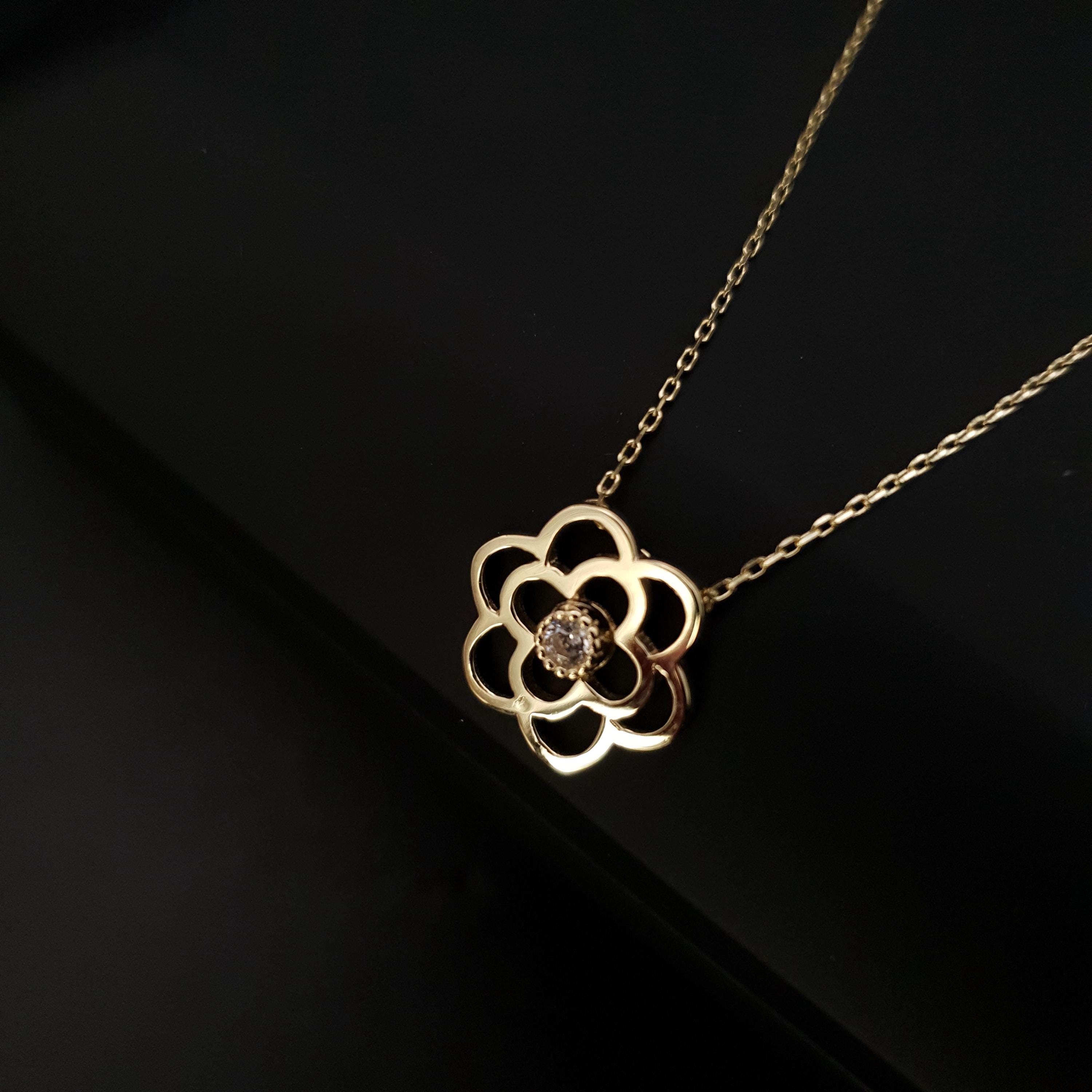14K Gold Rose Flower Necklace: Floral Pendant, Delicate Jewelry