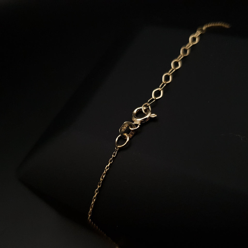 18K Gold Snake Pendant Necklace: Symbol of Luck