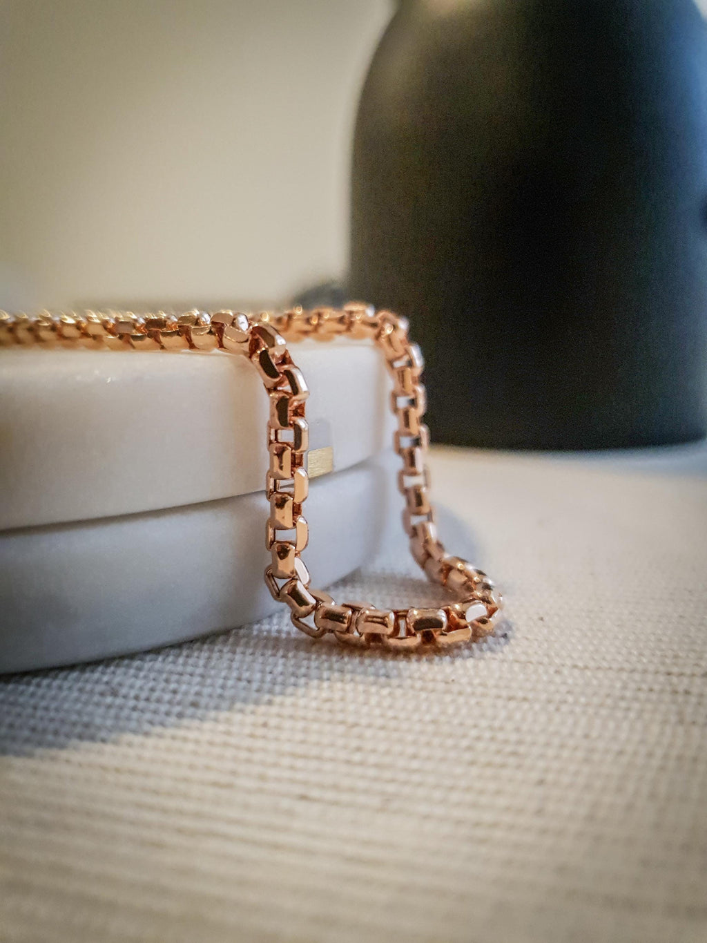 14K Gold Rose Bracelet, 8 inch length and 4mm thickness,