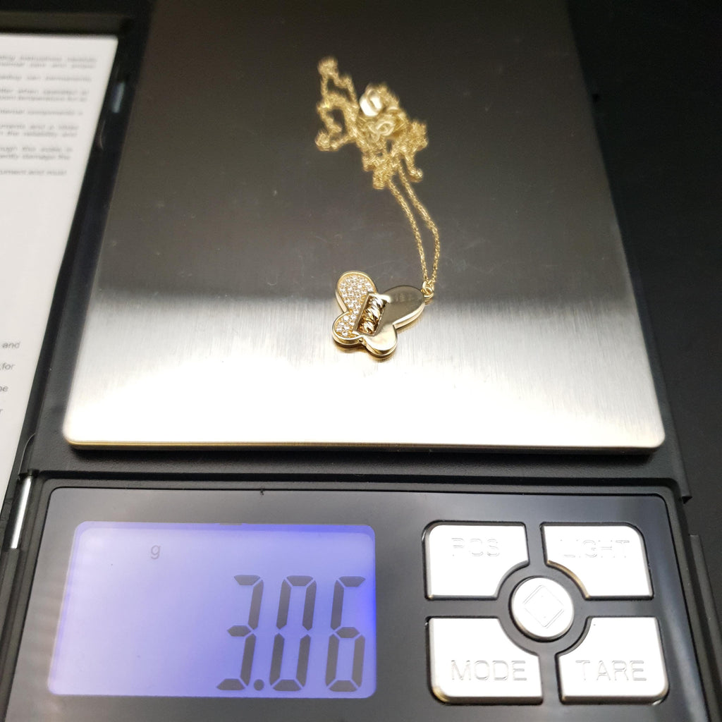 18K Gold Diamond Butterfly Necklace: Delicate Charm Pendant