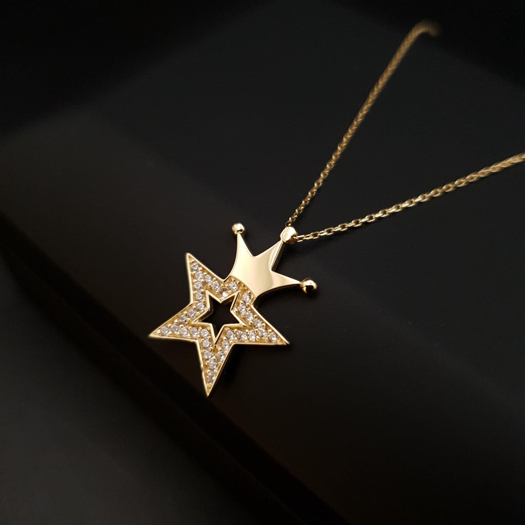 18K Gold Diamond Star Crown Necklace: King Star Pendant