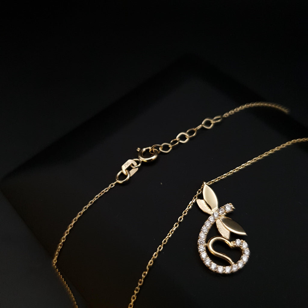 18K Gold Dragonfly Pendant Necklace: Delicate Charm, 18 inch