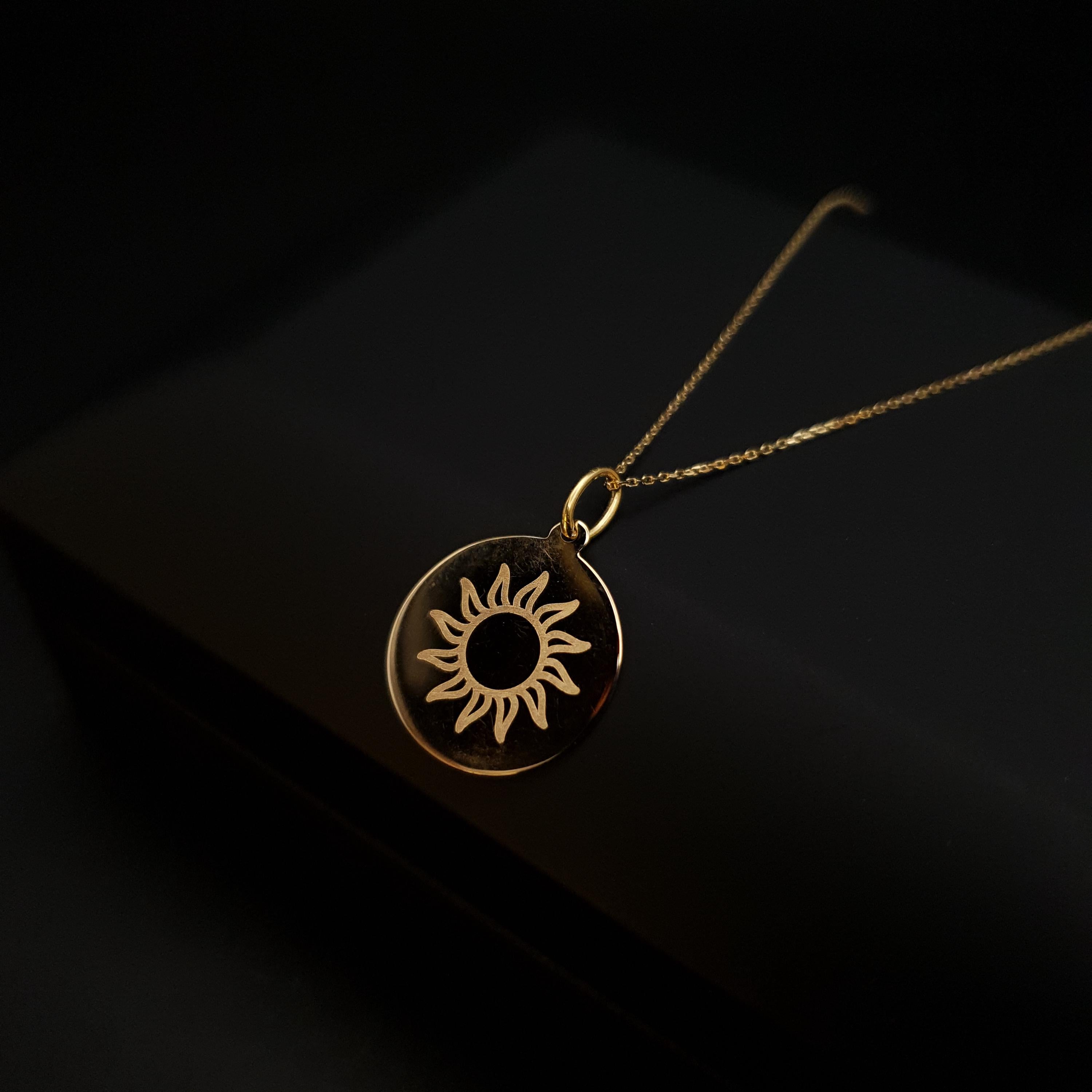 18K Gold Sun Symbol Pendant Necklace