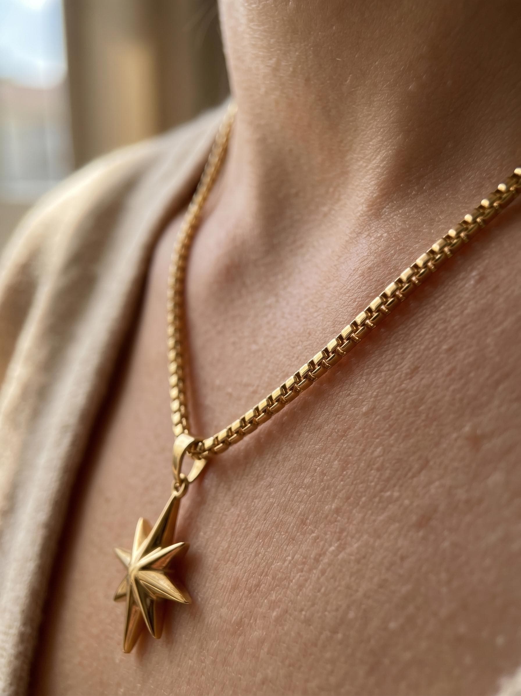 14k Gold Compass Star Necklace,2mm box chain: Traveler Charm Pendant