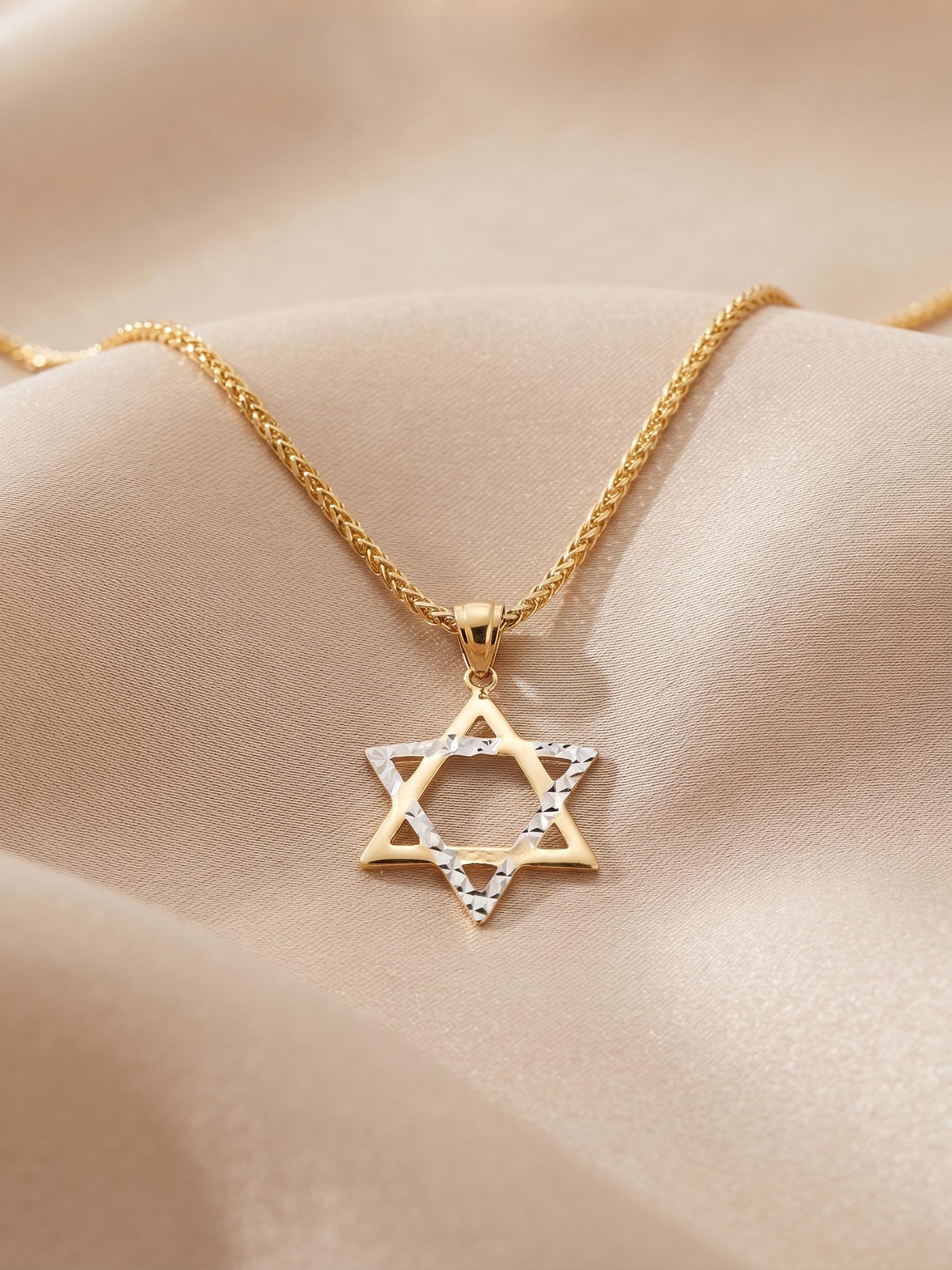 14k solid Gold Magen David Diamond cut, Franco Chain 21.5 inches 1.5 mm
