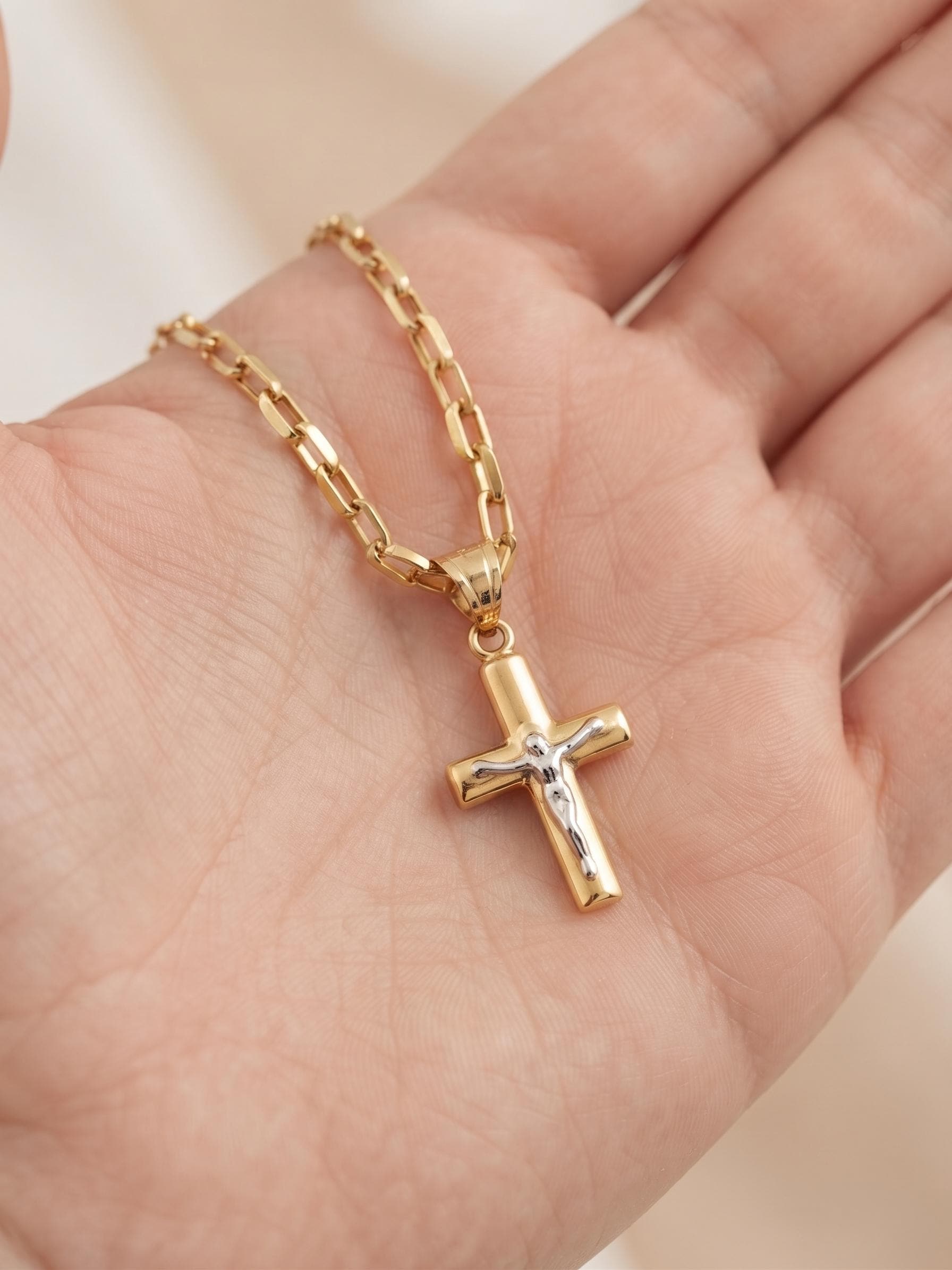 14k Gold Cross Necklace with Cable Chain: 23.5 inches, 3mm thickness