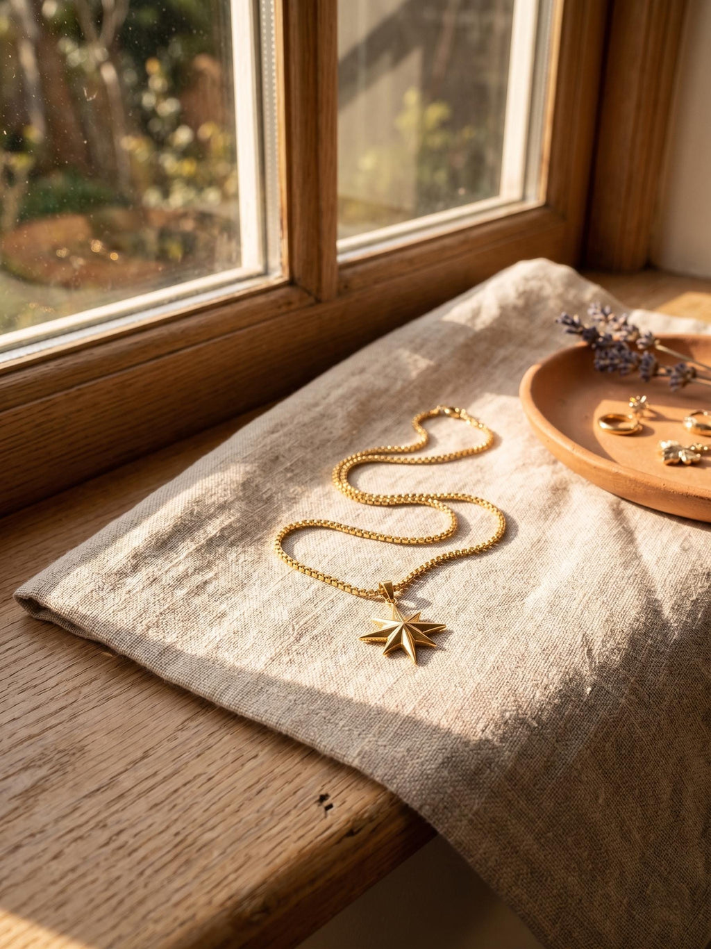 14k Gold Compass Star Necklace,2mm box chain: Traveler Charm Pendant